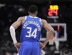 字母哥连续七场比赛得分超过败北，湖人挑战极限！(字母哥被交易到湖人)